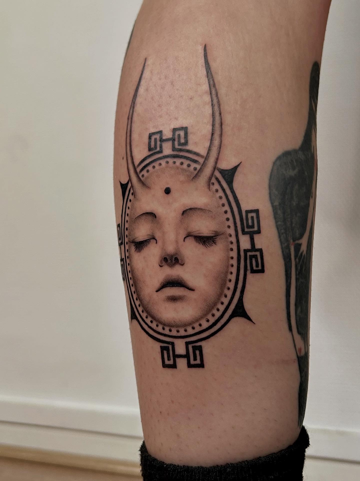 Tatouage visage céleste orné, néo-japonais